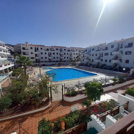 Victoria Court 2 - Lovely Apartment 65 Лос Кристианос Екстериор снимка